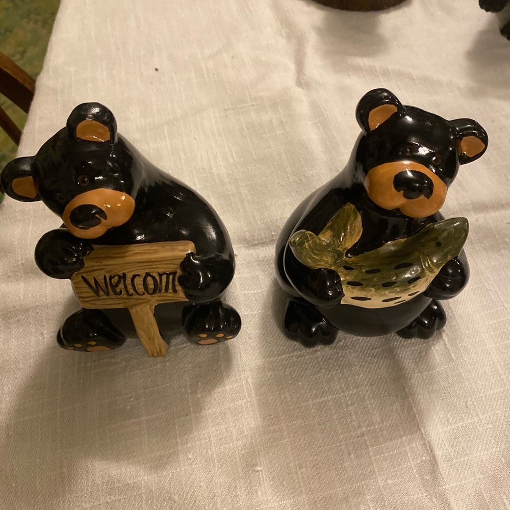 Black Bear Coin Bank .